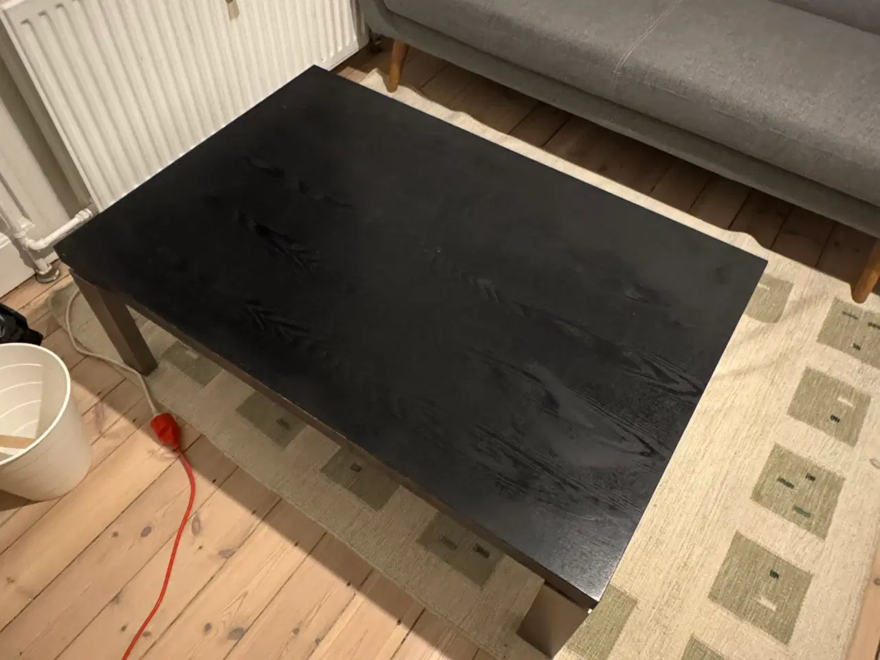 Billede 1 - Flot og rummeligt IKEA sofabord (120x80)