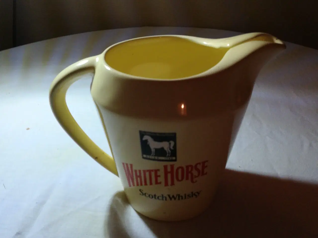 Billede 2 - Whiskykande White Horsens fra WADE. 