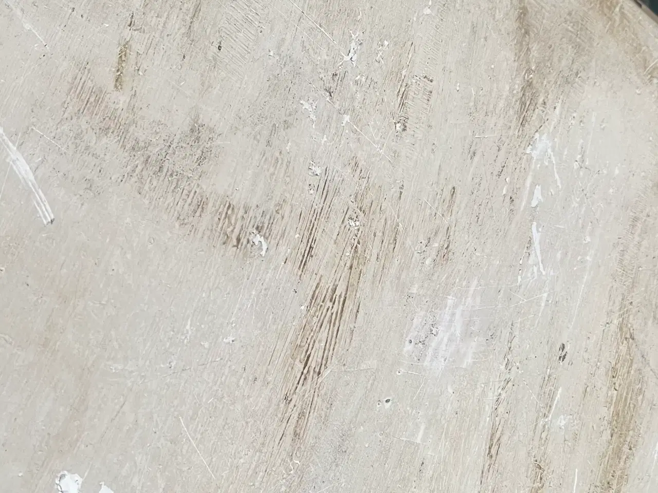Billede 10 - Beige fransk stilet skænk