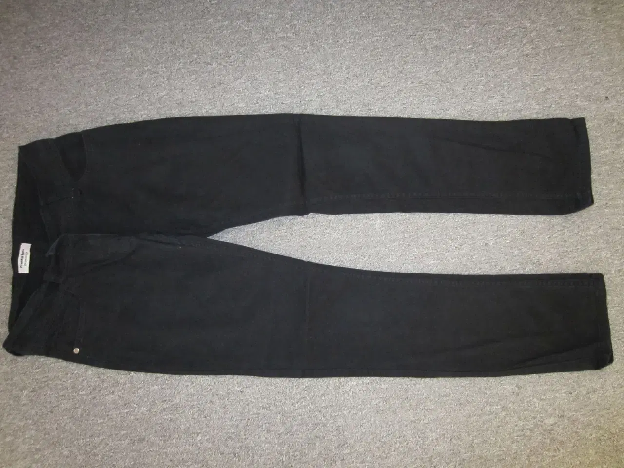 Billede 1 - Sorte lange bukser til pige i str. 158