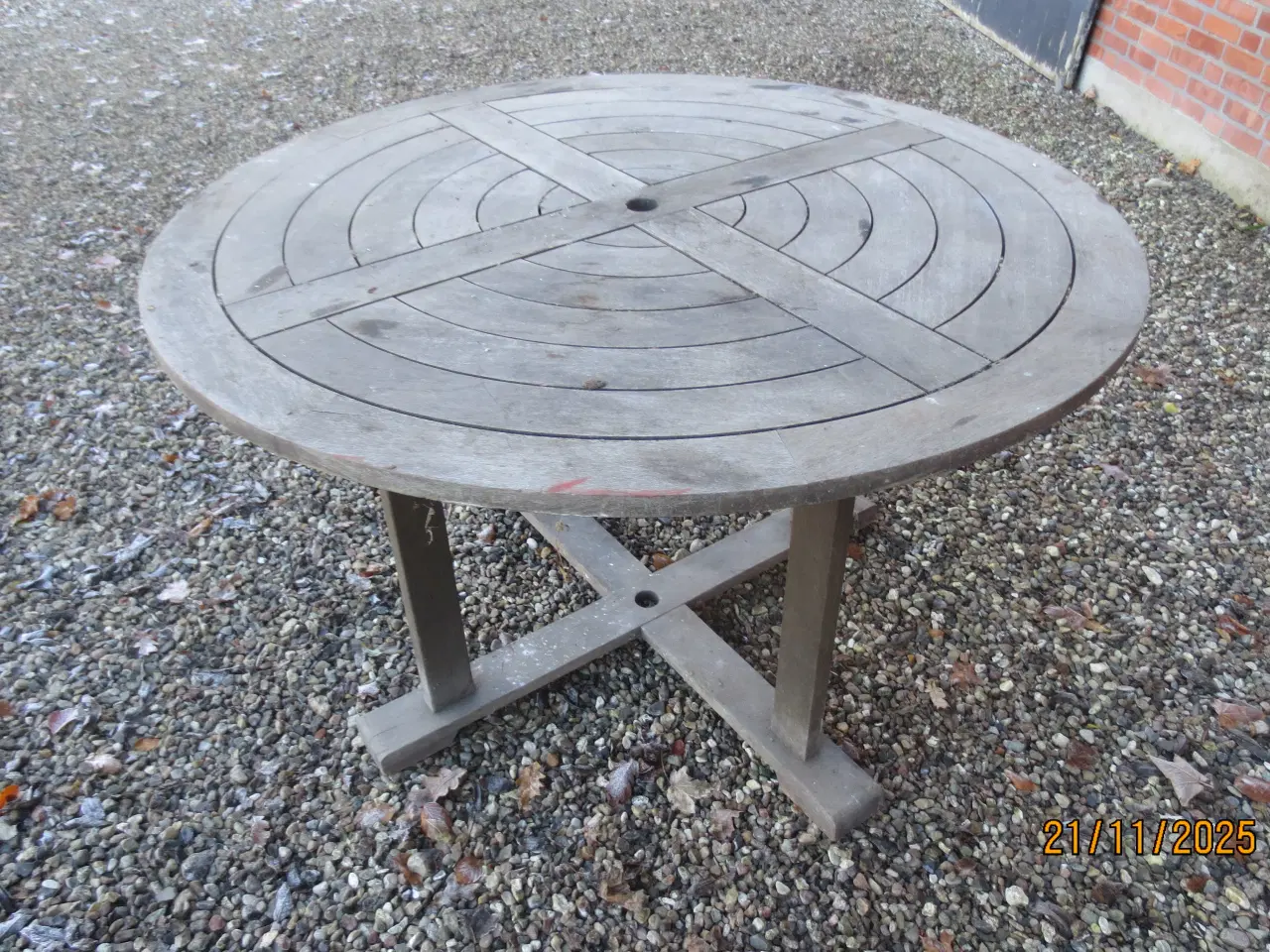 Billede 1 - 1 stk Rund Teak Havebord 