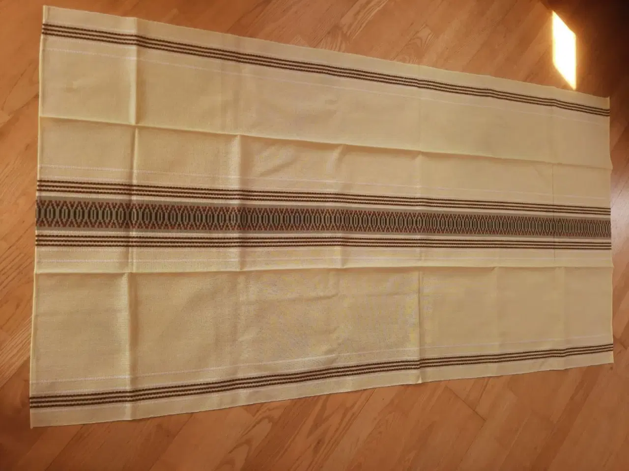 Billede 3 - Påskegul vintage dug