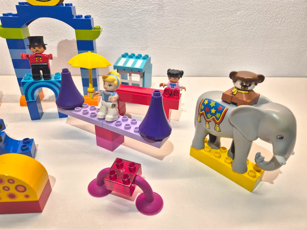 Billede 3 - Duplo Cirkus, Dyr, Menneske samt forskellige Figur