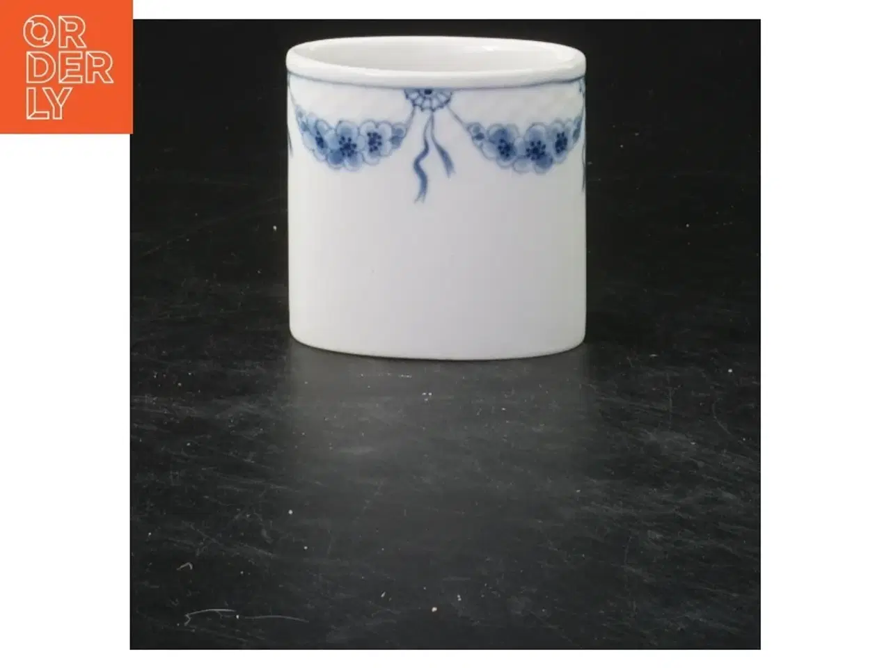 Billede 1 - Cigaretbeholder med blåt mønster fra Royal Copenhagen (str. 6x6 cm)