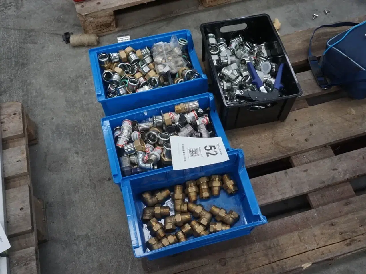Billede 1 - 4 kasser fittings