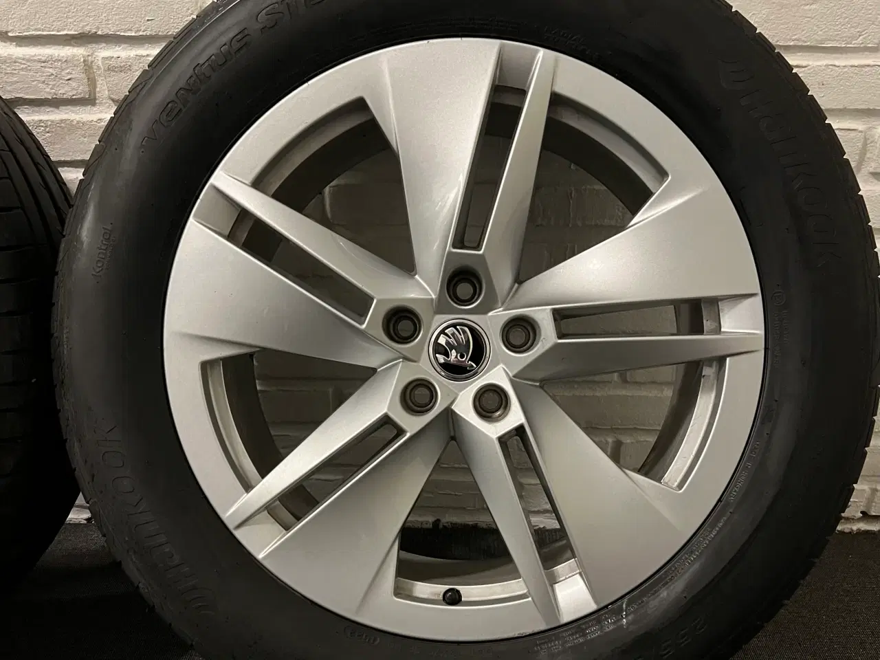 Billede 2 - Originale 19” Skoda Enyaq fælge