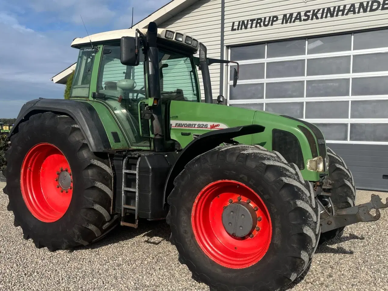 Billede 17 - Fendt 926 Favorit Vario Med frontlift