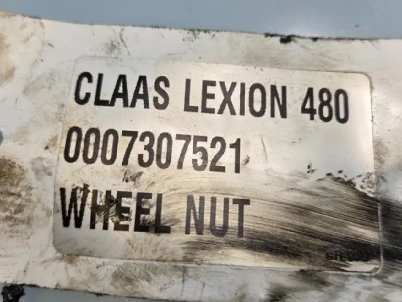 Billede 4 - Claas Lexion 480 Hjulmøtrikker 7307521  10Stk