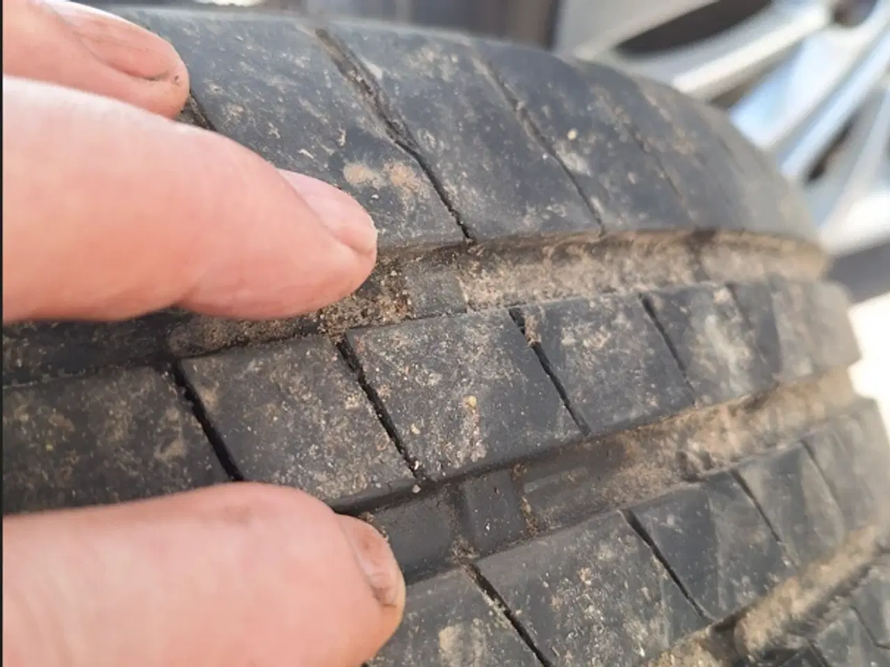 Billede 4 - Suzuki sommerdæk på alufælge