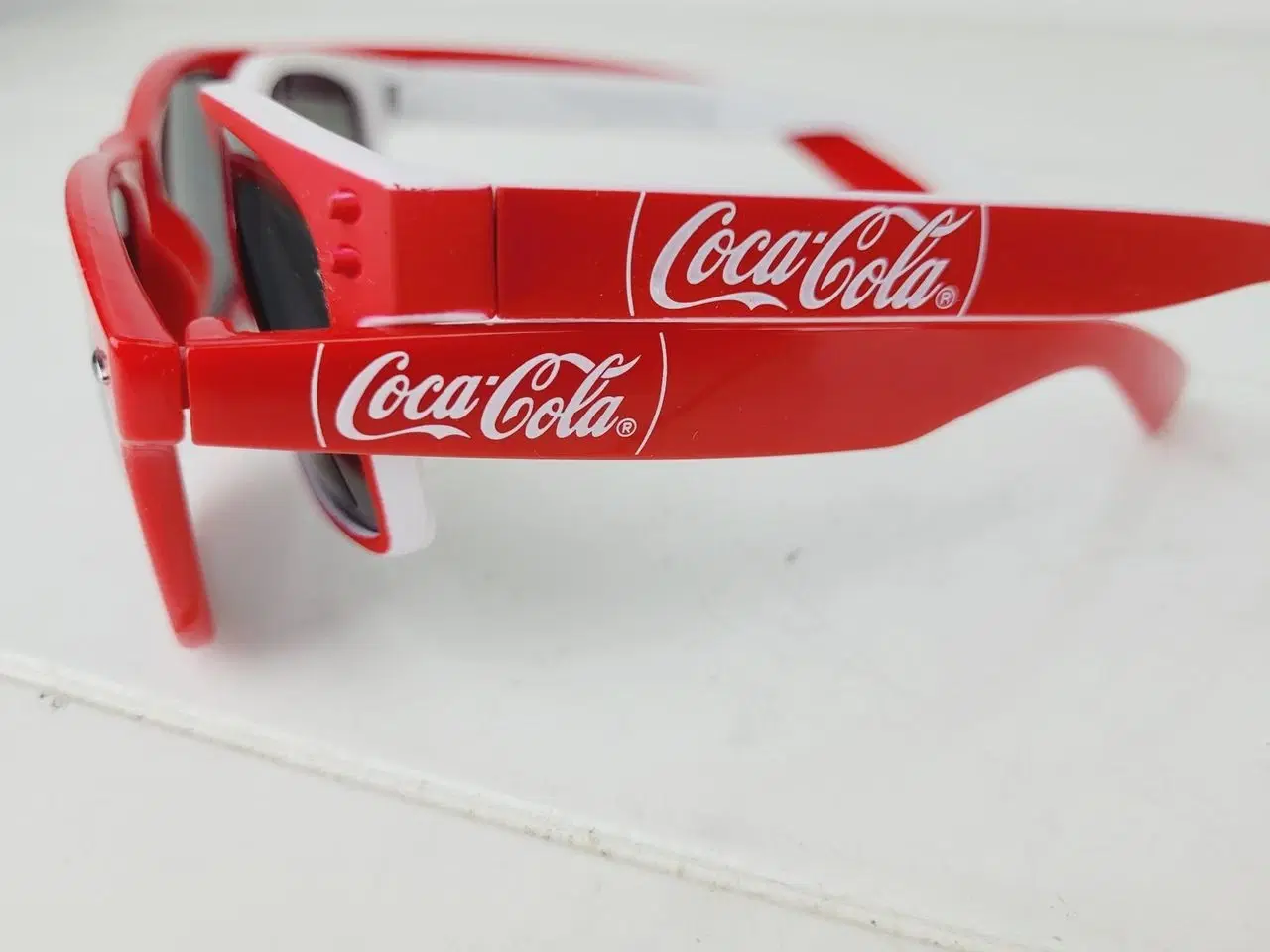 Billede 1 - ⭐️2 stk Børne Coca Cola Solbriller