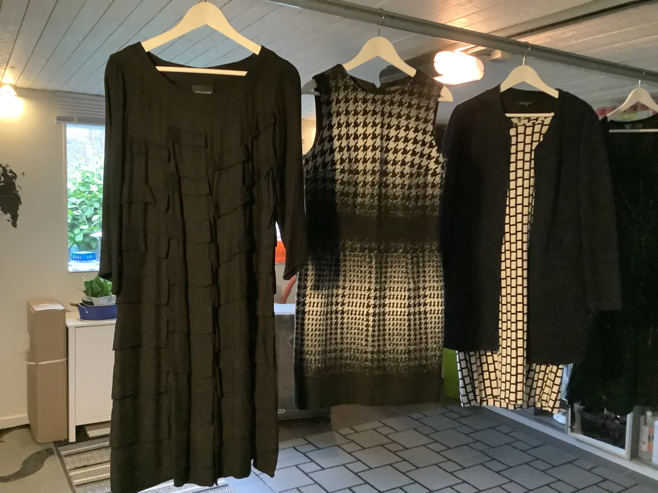 Billede 1 - 5 damekjoler str 38/M - kr 50/150