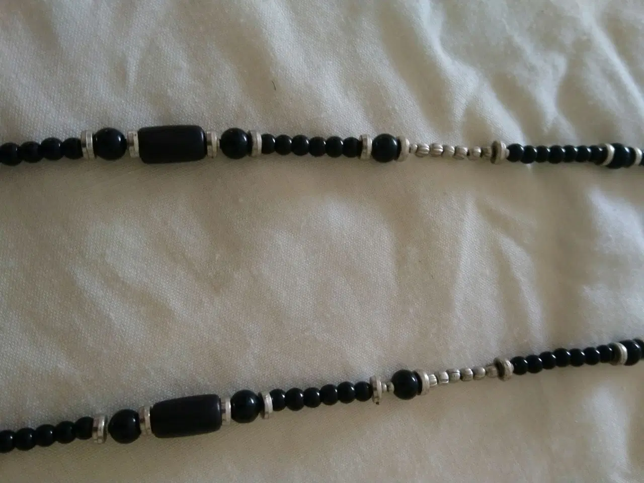 Billede 2 - Halskæde sølv/sort 100 cm