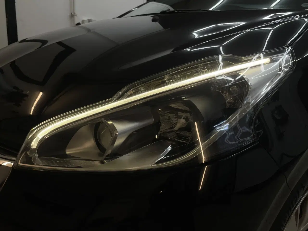 Billede 2 - Peugeot 208 1,6 BlueHDi 100 Envy