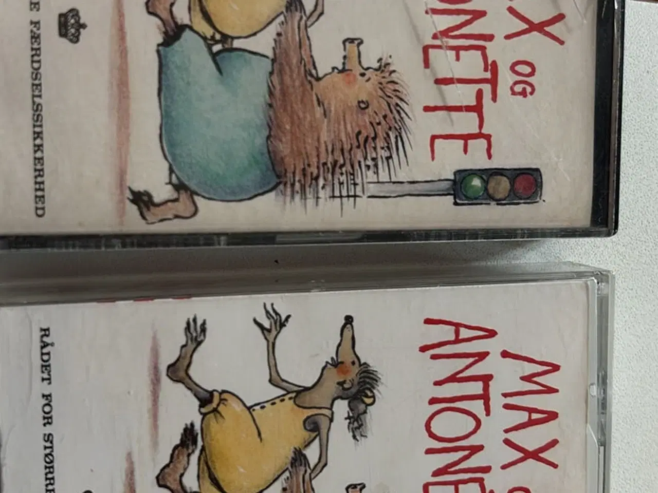 Billede 1 - KASETTEBÅND FRA RÅDET FOR FÆRDSELSSIKKERHED.