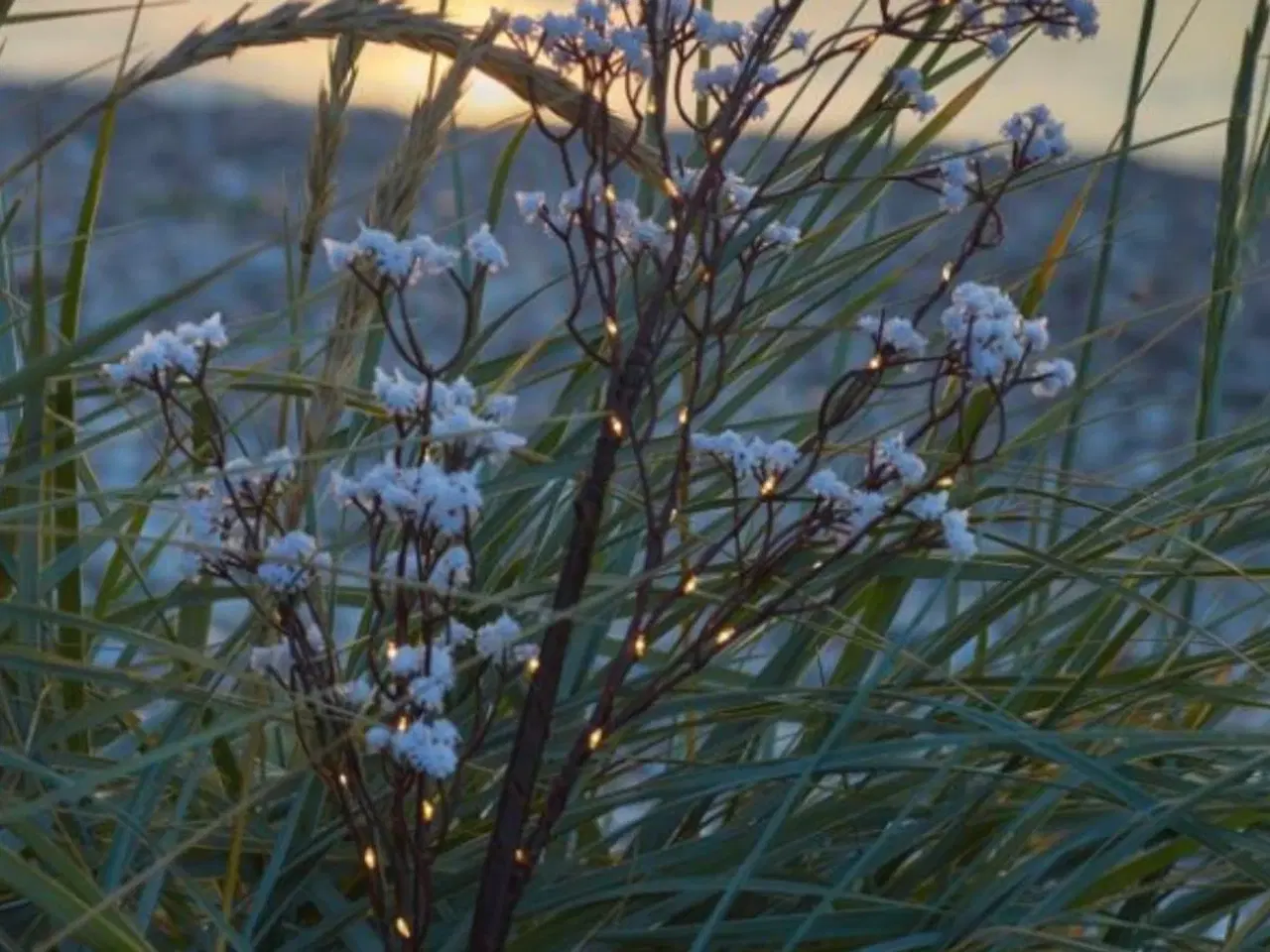 Billede 4 - Smuk deko gren med 45 LED - Sirius