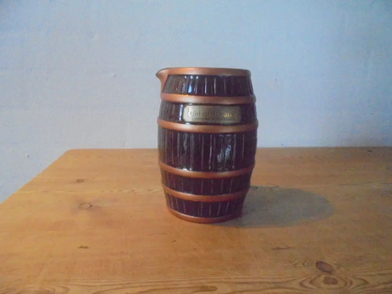 Billede 1 - Old malt Cask whiskykande formet som trætønde