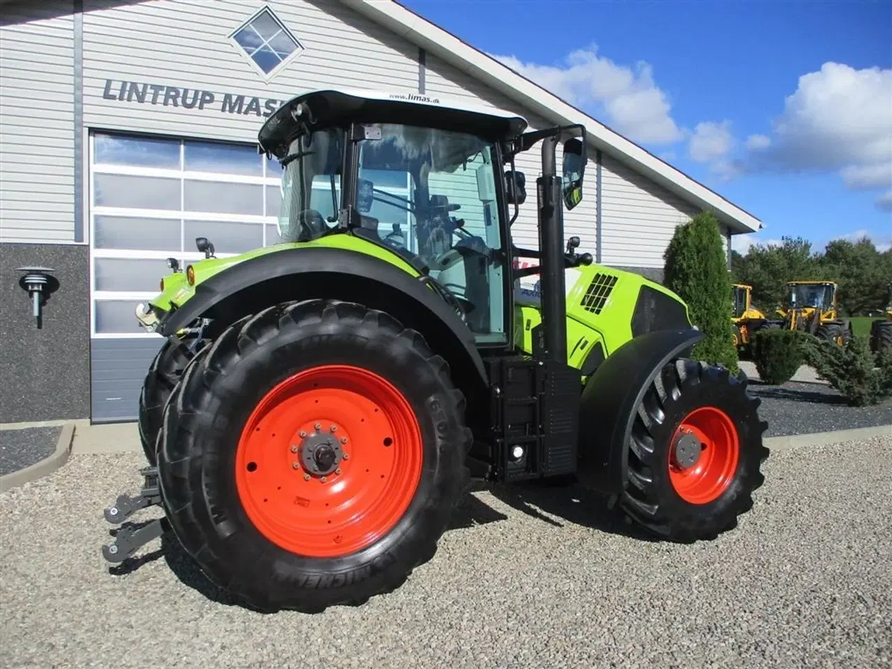 Billede 16 - CLAAS Axion 830 Med frontlift og luft anlæg.