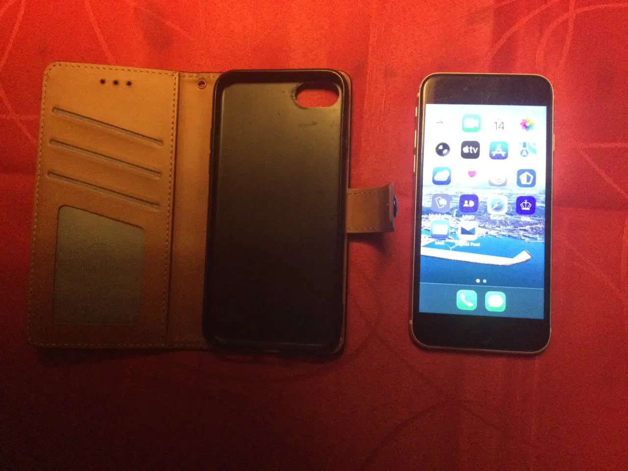 Billede 2 - God iPhone med cover