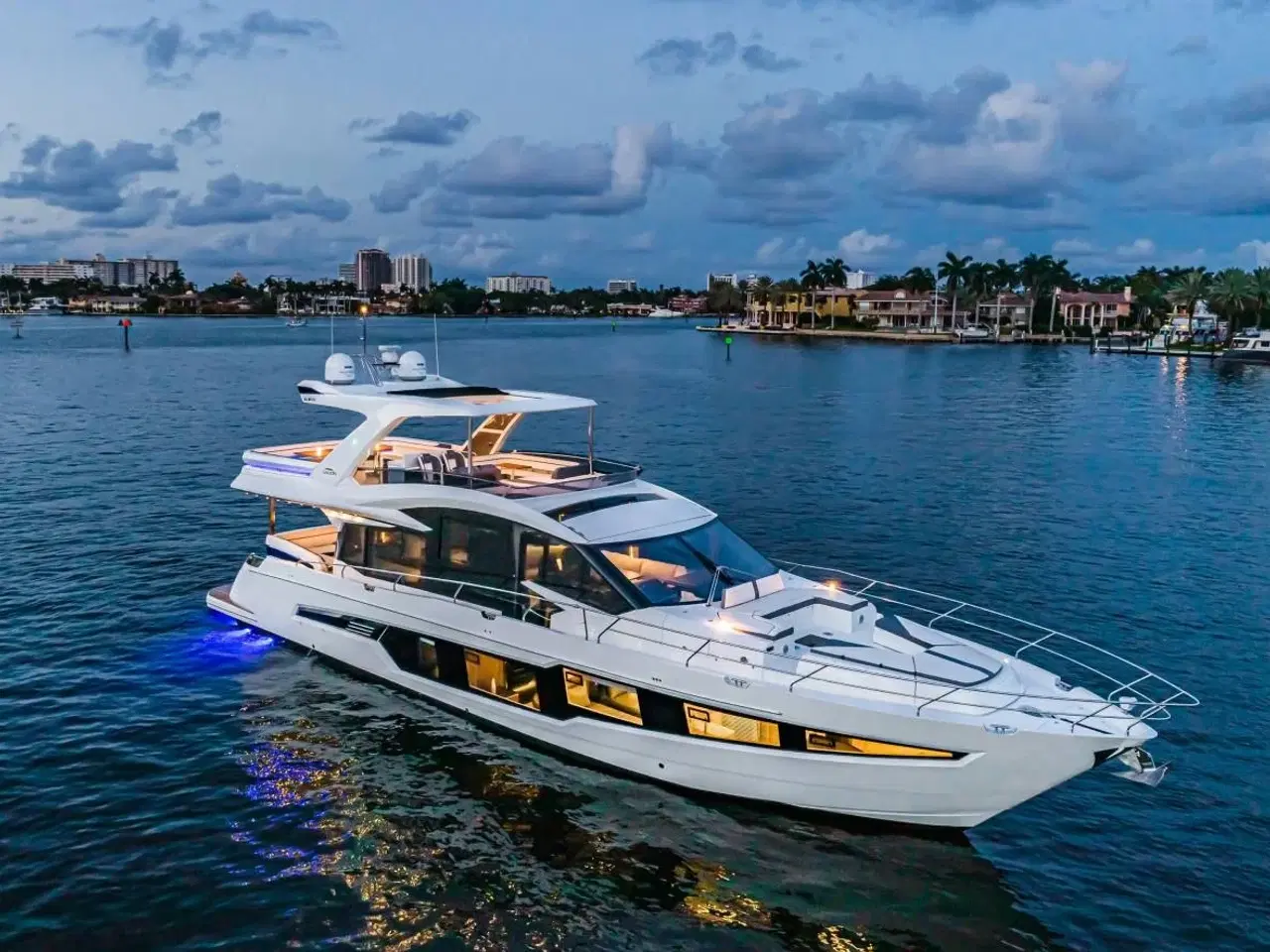 Billede 1 - Galeon 680 FLY