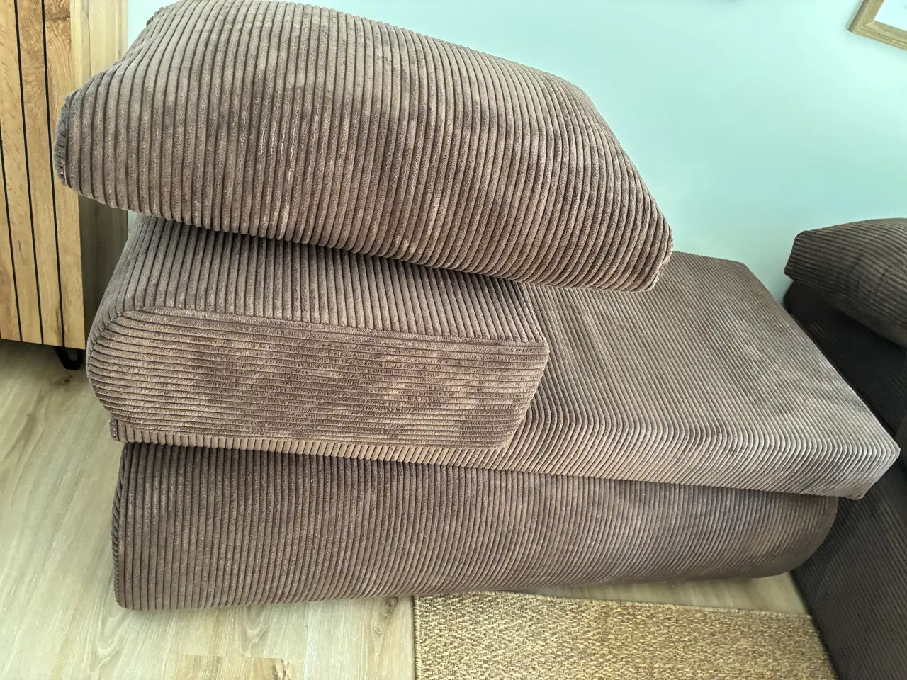 Billede 4 - HELT NY-Brun fløjs sofa med sovefunktion