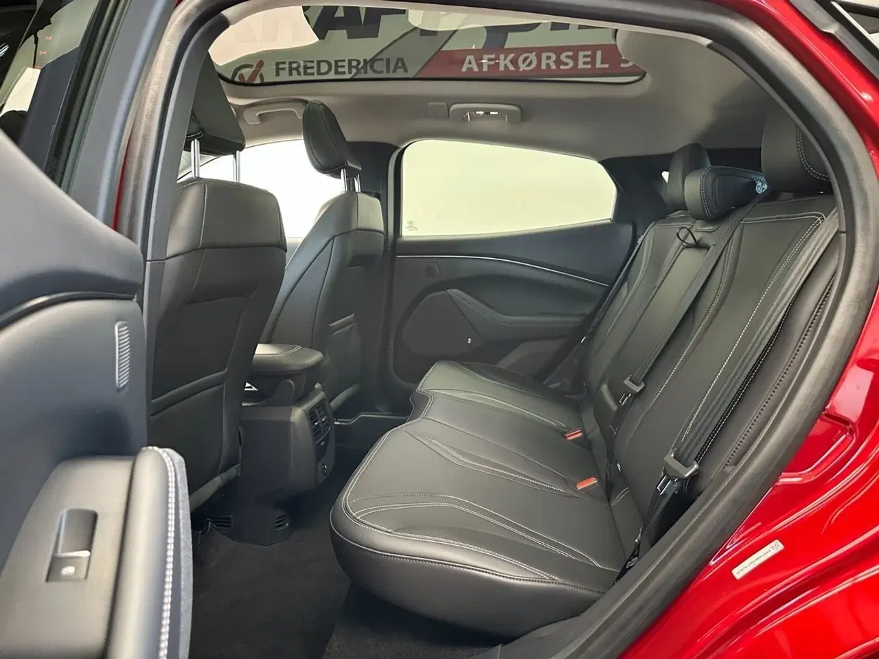 Billede 13 - Ford Mustang Mach-E 75 Premium Standard Range