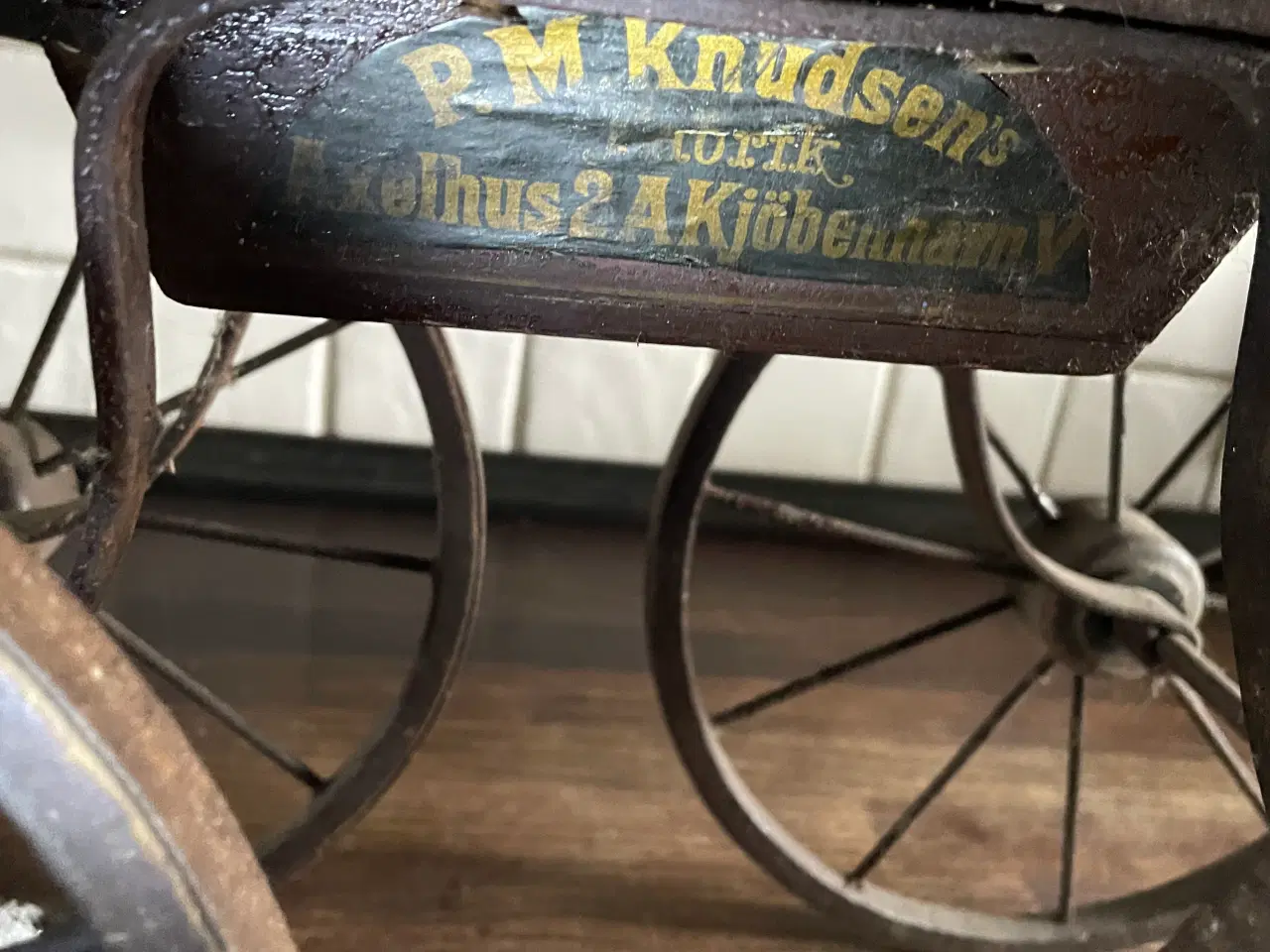 Billede 2 - Antik dukkevogn fra P.M.Knudsen Kbh. ca. 1890