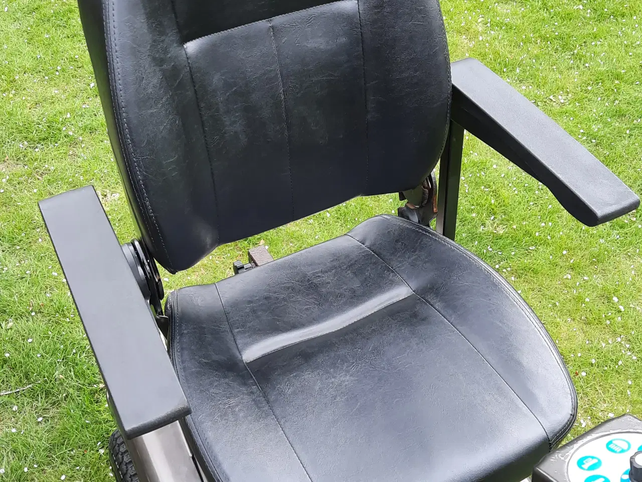 Billede 5 - Elscooter, fin og velkørende 3hjulet 