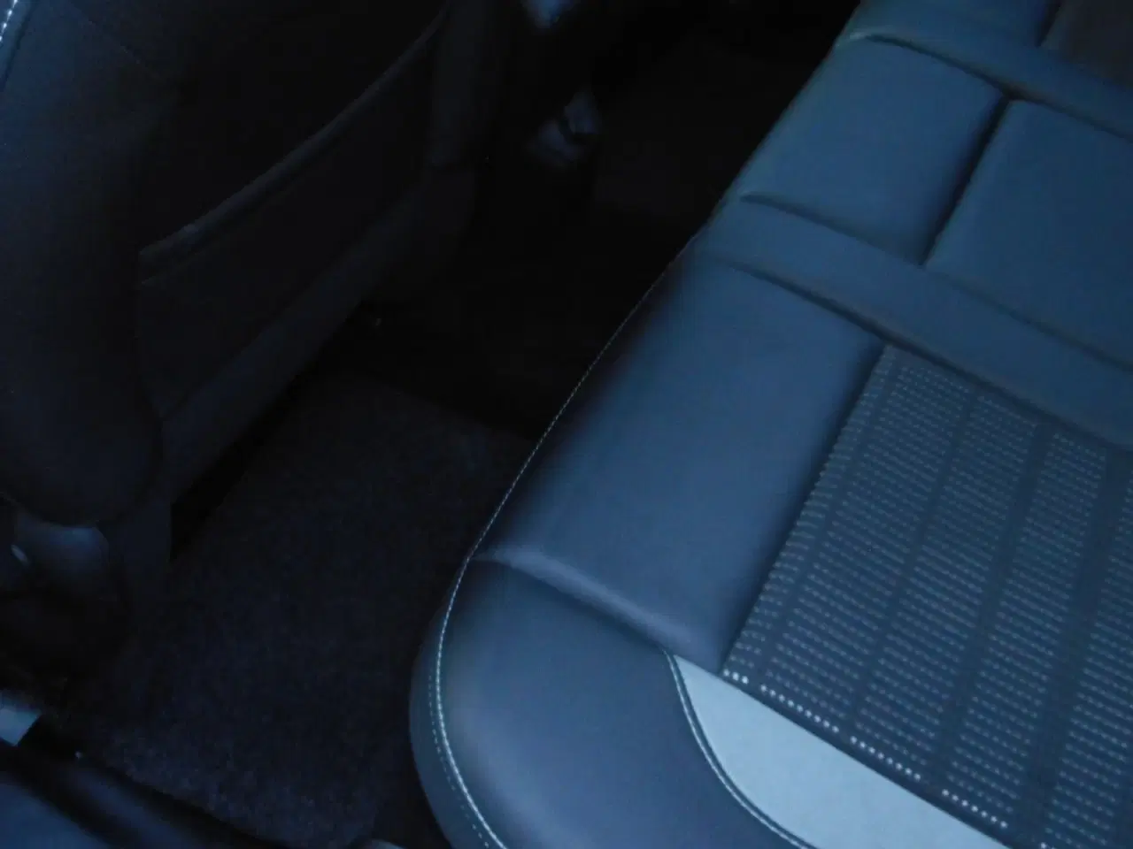 Billede 11 - Peugeot 2008 1,6 BlueHDi 100 Allure Sky