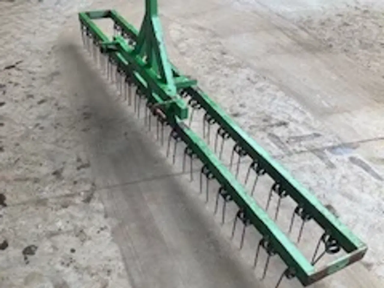 Billede 3 - Gårdspladsrive/Strigle