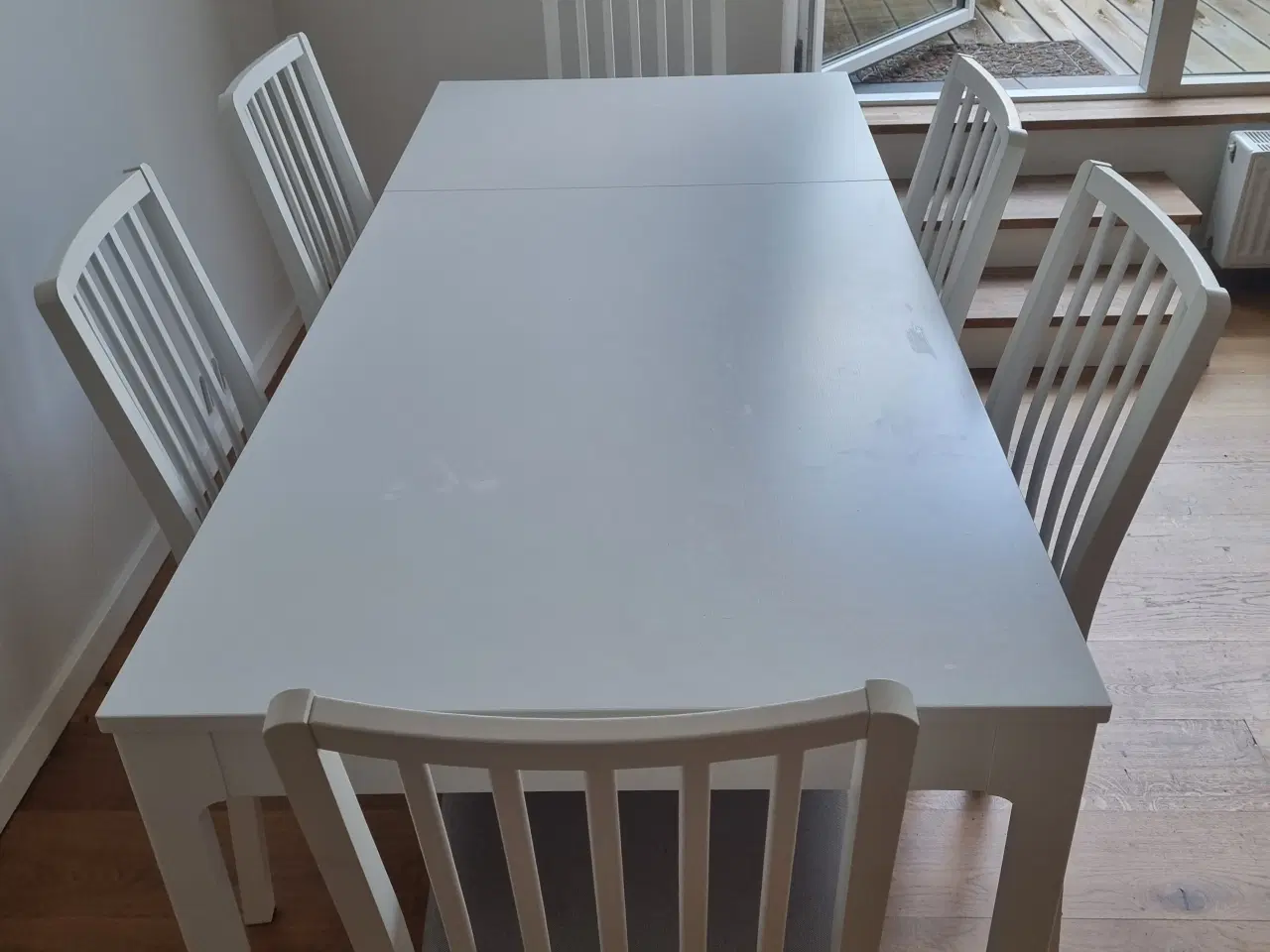 Billede 7 - Spisebordsæt med udtrækning 