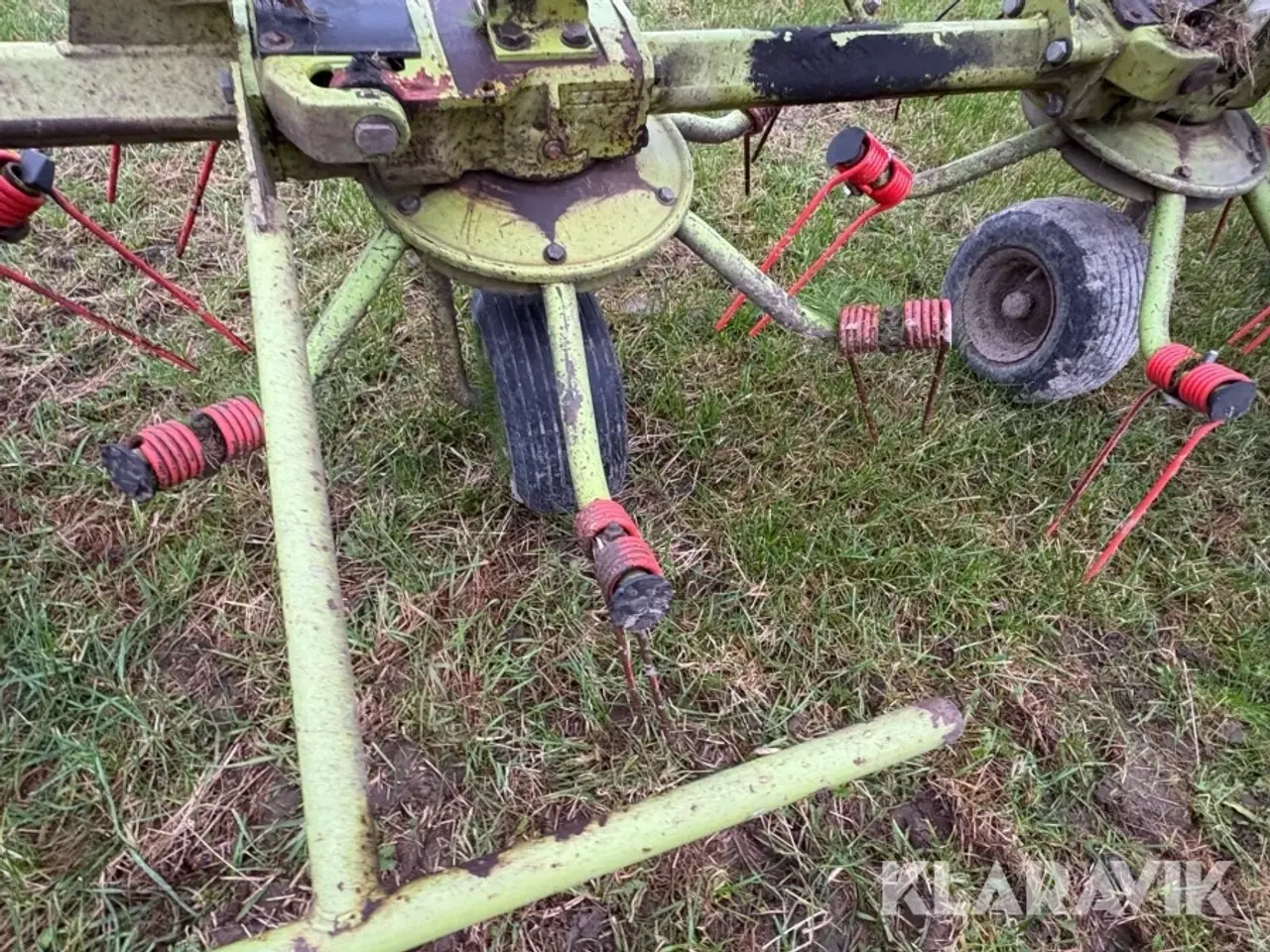 Billede 11 - Høvender Claas Volto 670