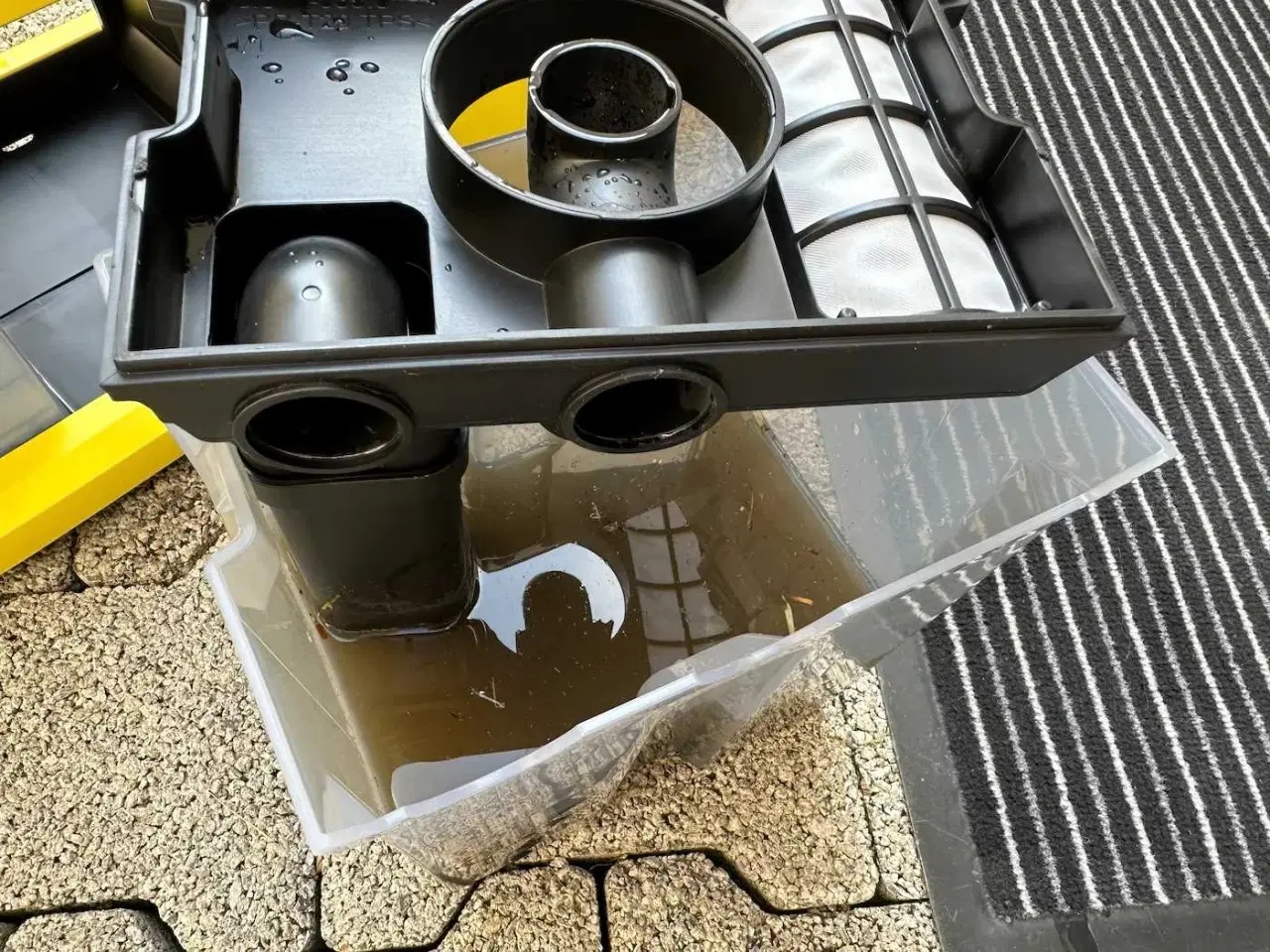 Billede 5 - Karcher tæpperenser udlejning, spotcleaner til lej