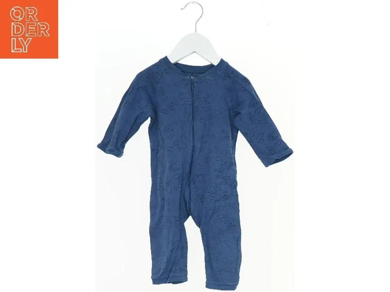 Billede 1 - Heldragt til baby med sømløse sky design fra Mm (str. 74)