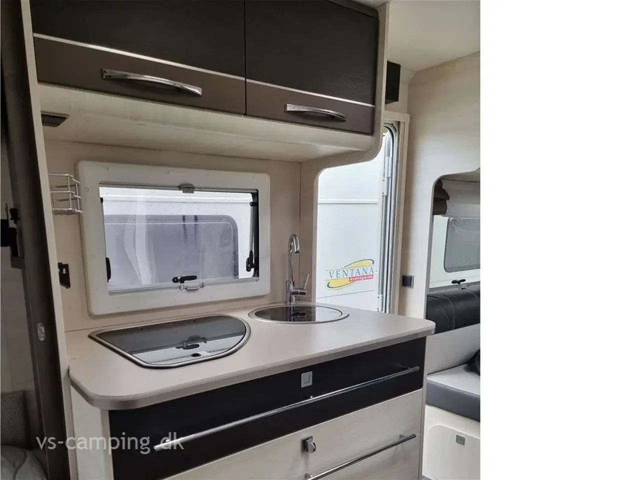 Billede 5 - 2020 - Caravelair Artica 492   ATTRAKTIV CAMPINGVOGN MED ENKELTSENGE OG MASSER AF OPBEVARINGSPLADS