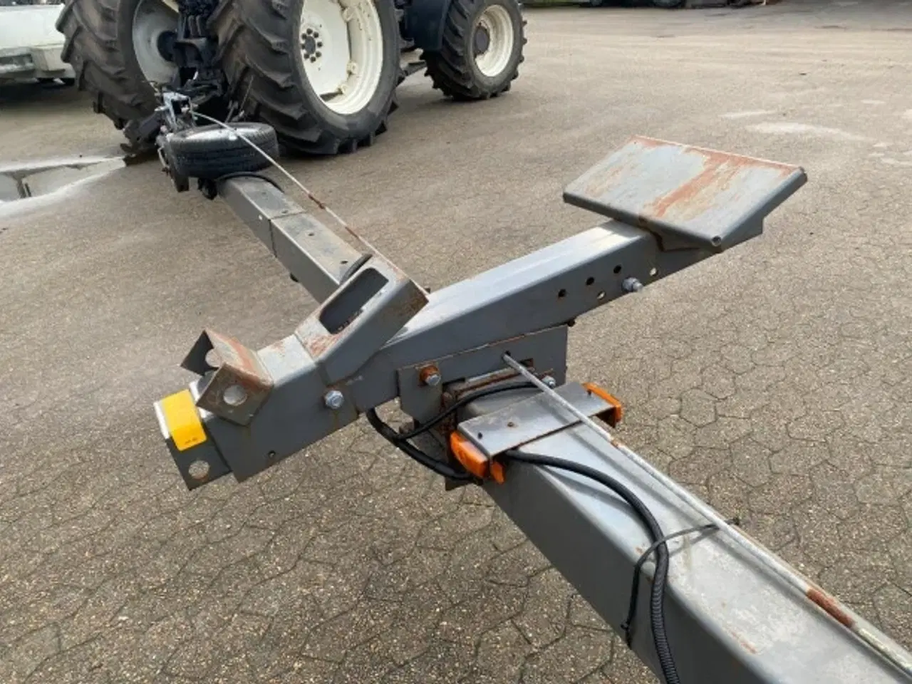 Billede 12 - Massey Ferguson Skærebordsvogn 30"