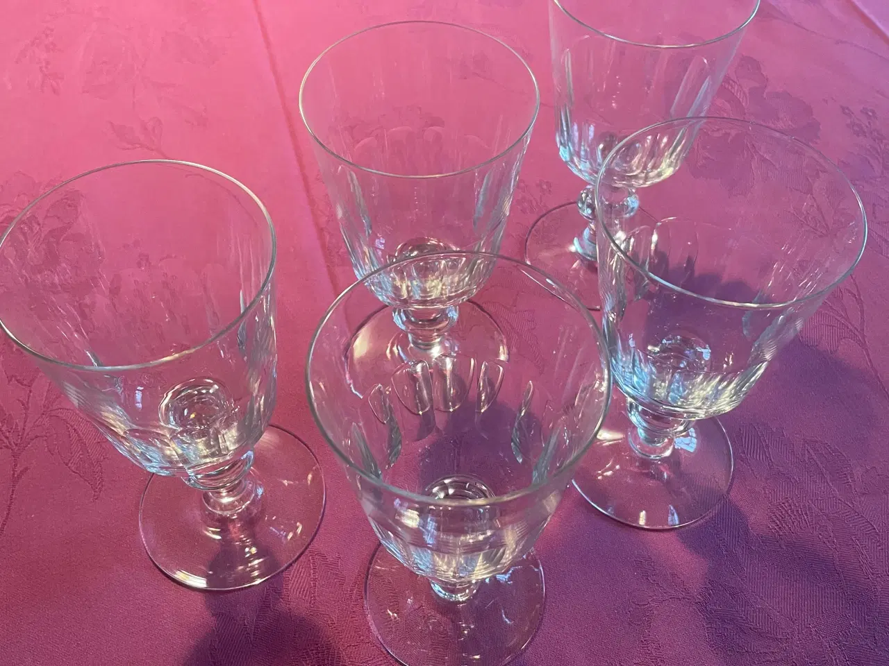 Billede 2 - 5 antikke Christian d. VIII rødvinsglas 