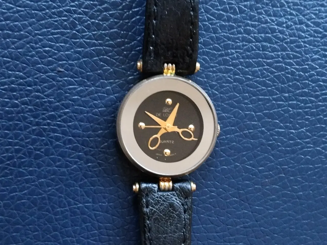 Billede 7 - De Longi quartz dameur frisør ur, saks som viser