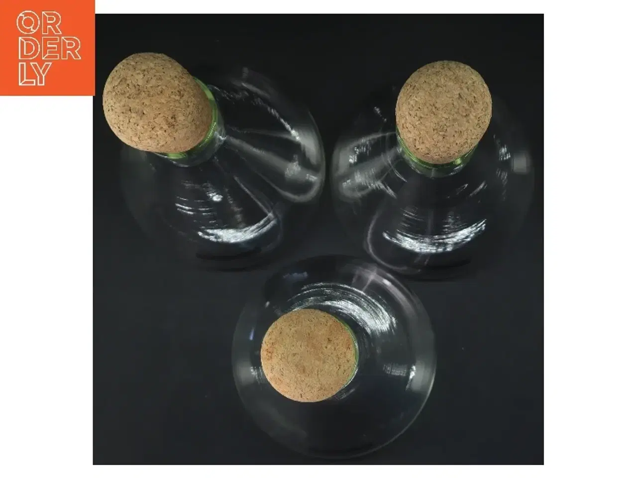 Billede 2 - Sæt af tre Bodum glasflasker med korkprop (str. 3 stk 22 cm)
