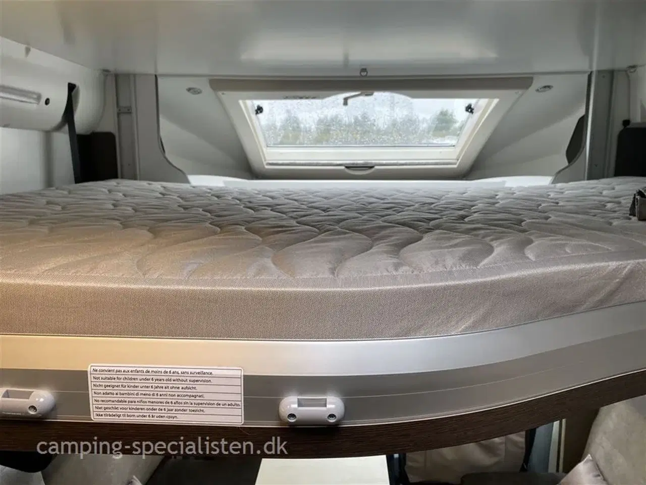 Billede 9 - 2022 - Benimar Tessoro 468 NK   Flot Benimar Tessoro 468 NK model 2022 kan nu Ses Hos Camping-Specialsten .dk i Silkeborg