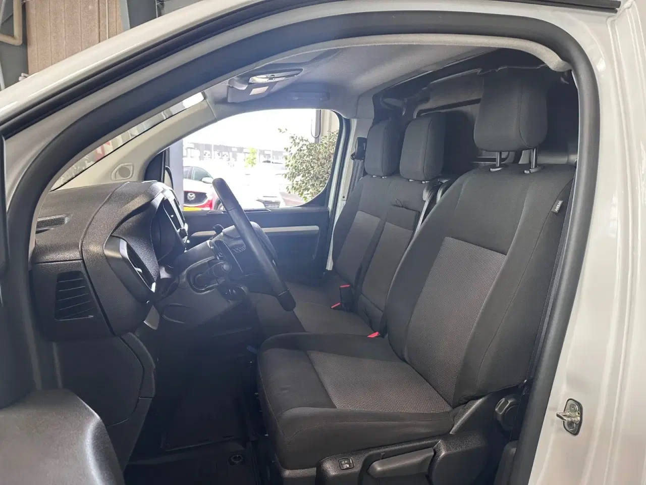 Billede 4 - Citroën Jumpy 2,0 BlueHDi 180 L3 MasterLine EAT8