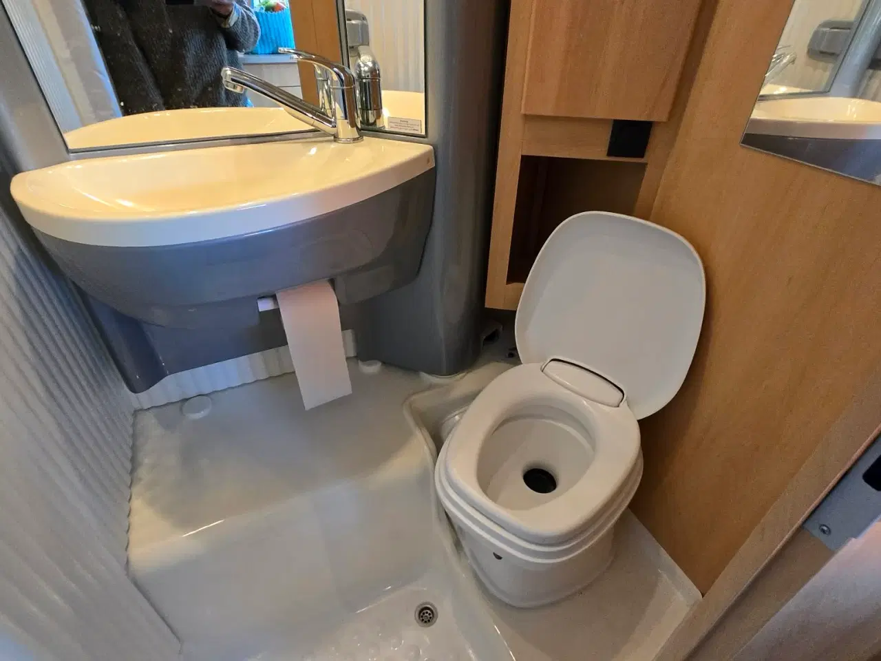 Billede 13 - Velholdt Dethleffs Globebus (Fiat Ducato) 2007