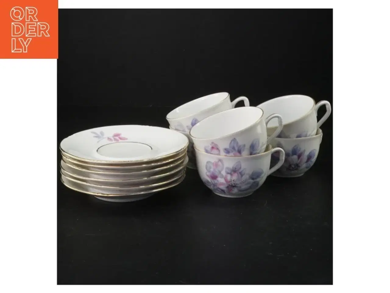 Billede 2 - Porcelænskopper og underkopper med blomstermotiv