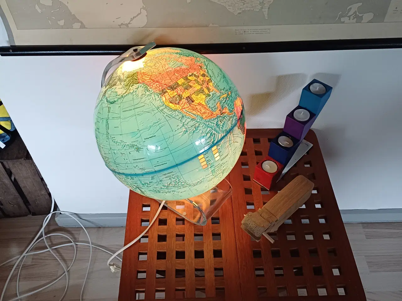 Billede 1 - Globus med lys 