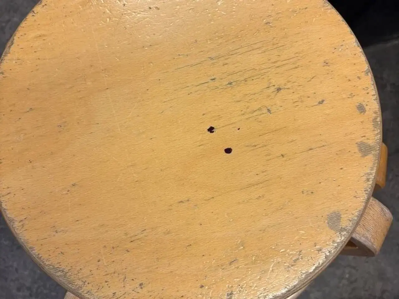 Billede 2 - 10 stk. taburetter træ