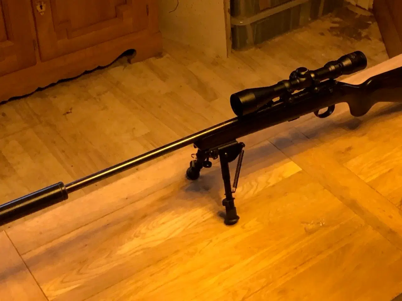 Billede 1 - Anchutzs 22LR salon riffel