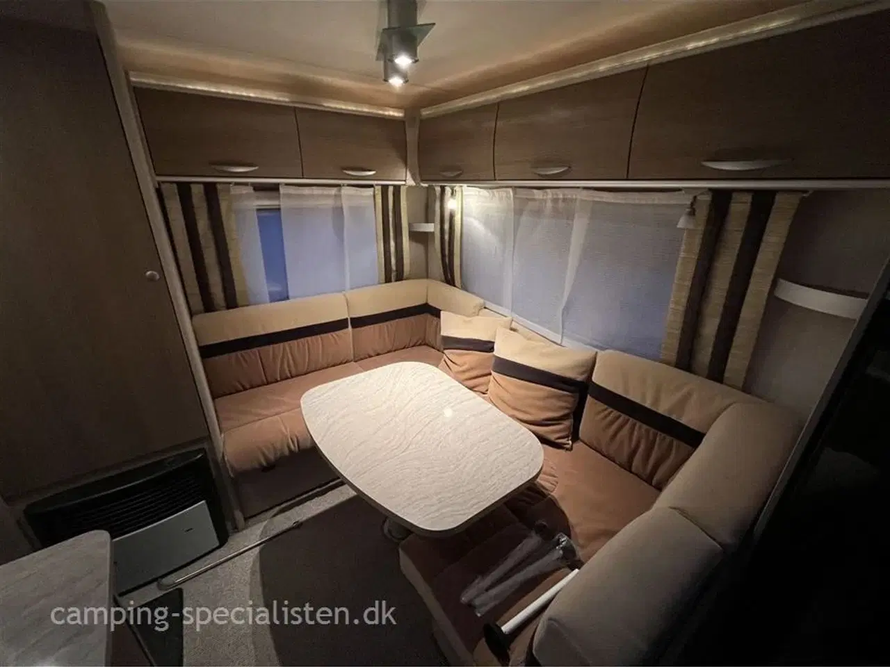 Billede 6 - 2012 - Bürstner Averso 450 TS   Bürstner Averso 450 TS 2012 - Se den nu hos Camping-Specialisten.dk