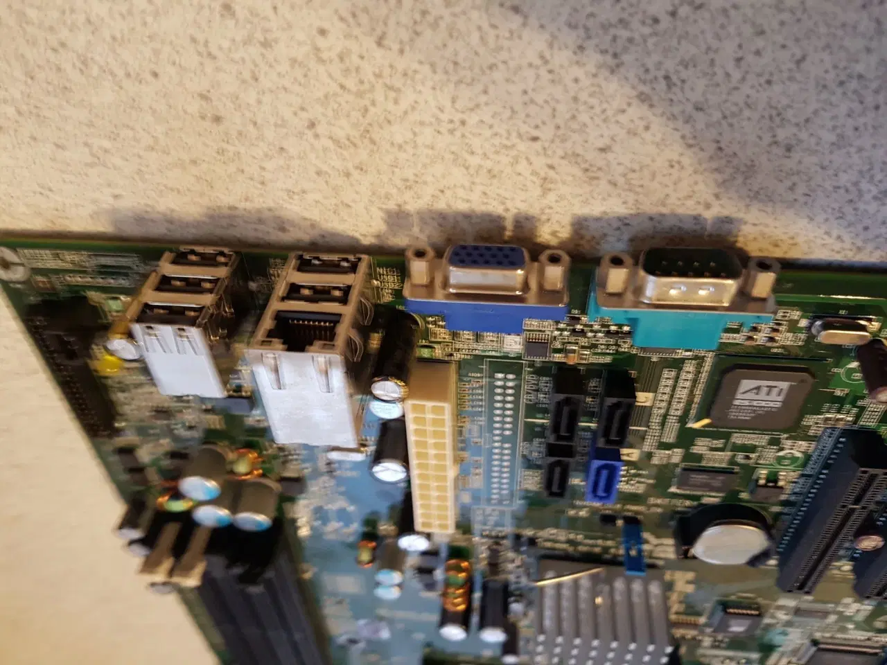 Billede 3 - Bundkort fra Dell powerEdge T105 server.