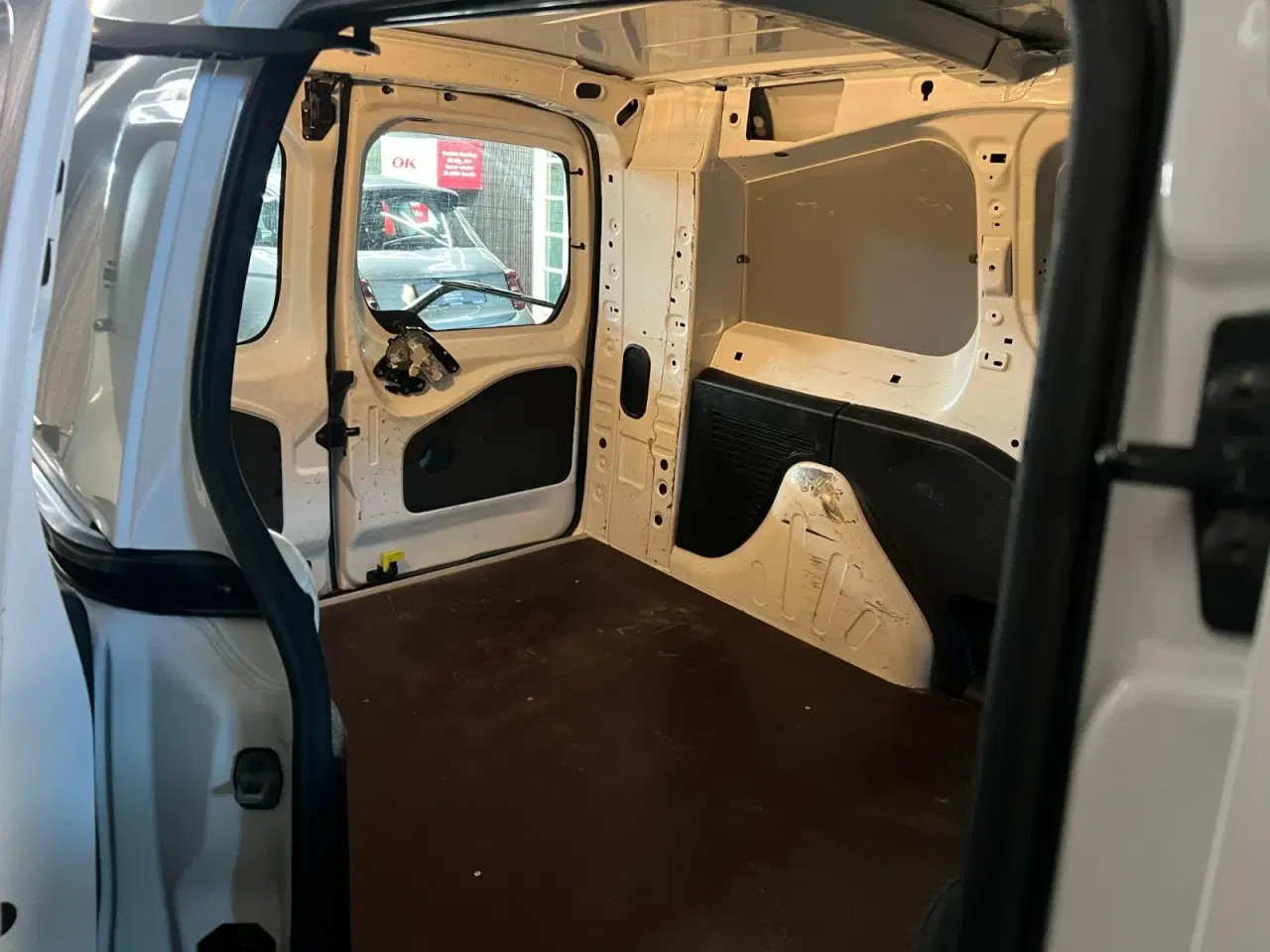 Billede 9 - Peugeot Partner 1,6 BlueHDi 100 L2 Flex Van