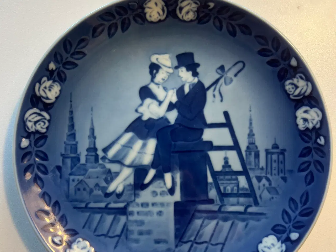 Billede 1 - Royal Copenhagen eventyrplatte – No. 1 