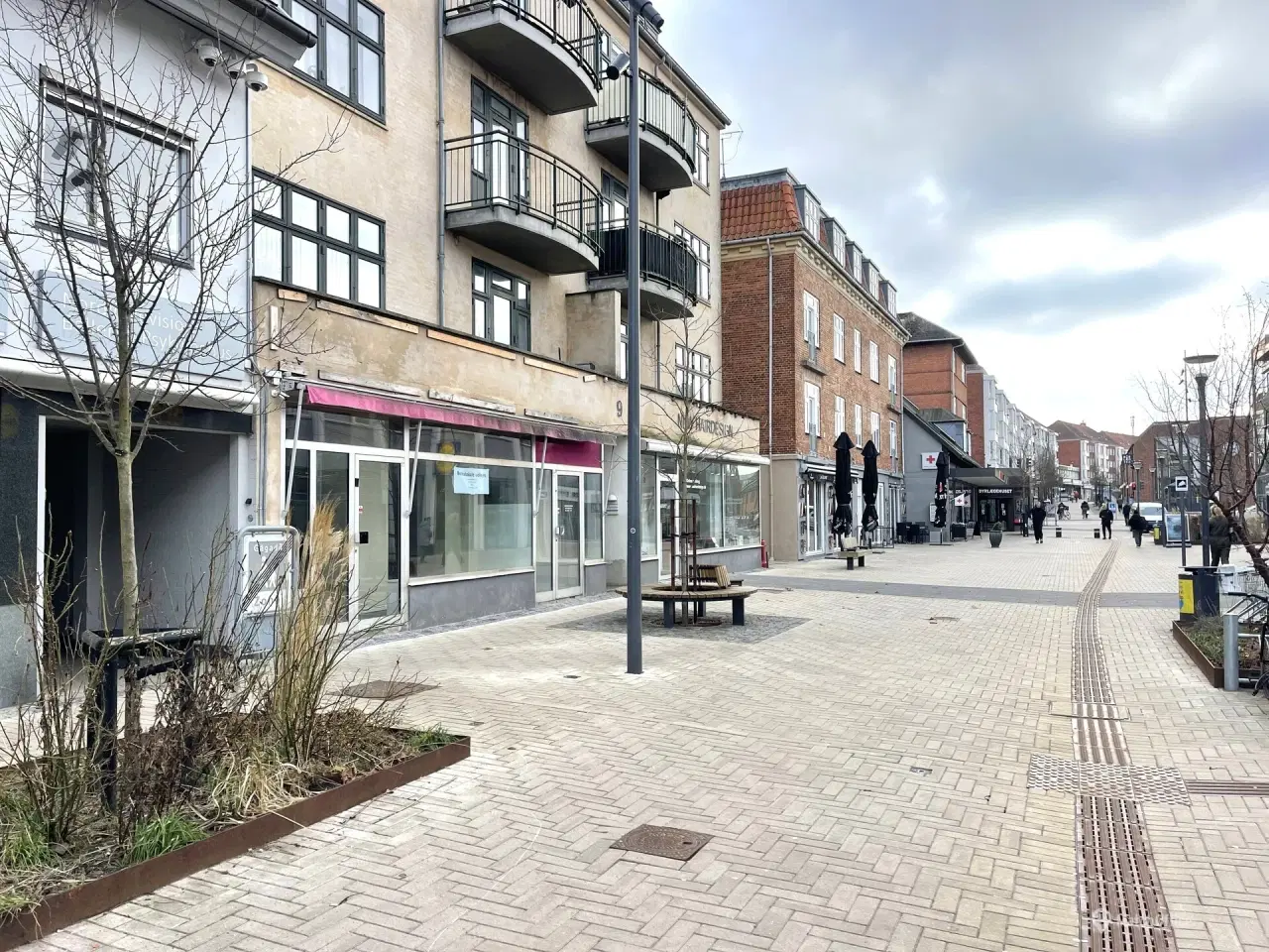Billede 5 - CENTRALT OG GODT BELIGGENDE BUTIKSLOKALER UDLEJES
